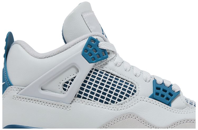 Air Jordan 4 Retro 'Military Blue' 2024